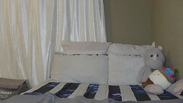 EBONYDEEVA68 online show from 02-25-26, 06:52