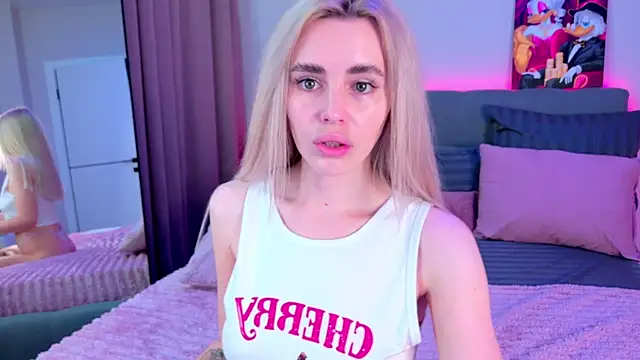 Snapshot of Rossy_X chatting on 06-09-26, 01:17 Rossy X online show from 06-09-26, 01:17
