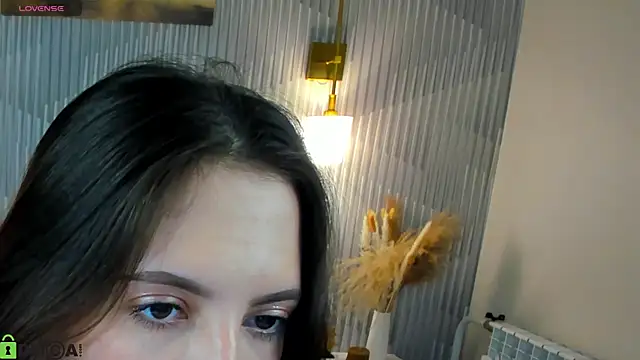 elise robbie online show from 03-26-26, 01:04