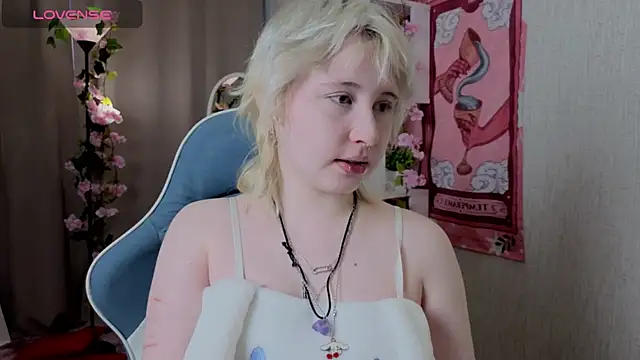 May leaf online show from 03-04-26, 01:46