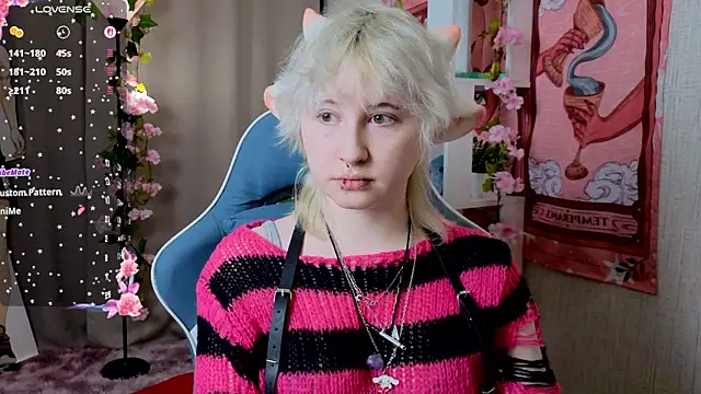 May leaf online show from 02-26-26, 12:54