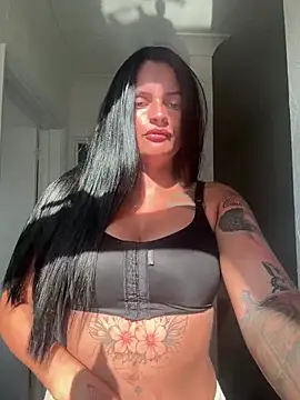 Snapshot of Destinylovex chatting on 07-20-26, 08:00 Destinylovex online show from 07-20-26, 08:00