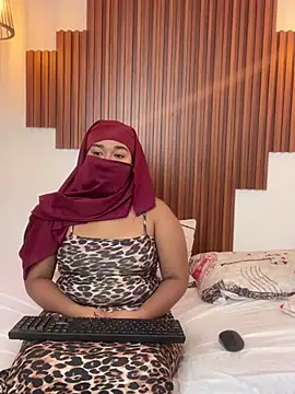 Desert queens online show from 03-03-26, 02:35