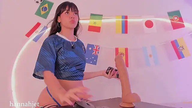 hannah jet online show from 07-09-26, 07:35
