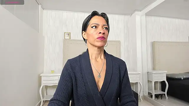 FernandaAvilax online show from 04-08-26, 12:01