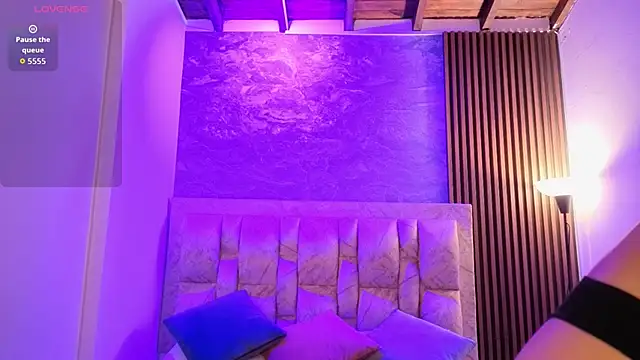 chloe bluee  online show from 03-13-26, 11:15