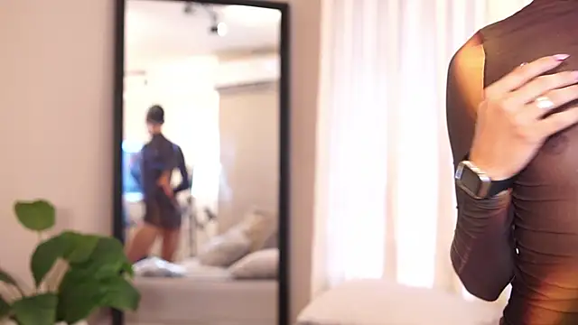 Luxa Velvet online show from 04-08-26, 01:01