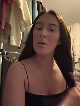 Snapshot of PinkVelvetx chatting on 03-03-26, 09:33 PinkVelvetx online show from 03-03-26, 09:33