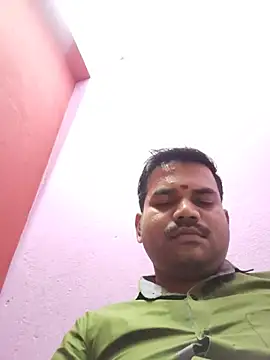 Snapshot of rkr1996kum chatting on 07-04-26, 05:17 rkr1996kum online show from 07-04-26, 05:17