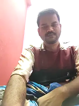Snapshot of rkr1996kum chatting on 05-17-26, 04:40 rkr1996kum online show from 05-17-26, 04:40
