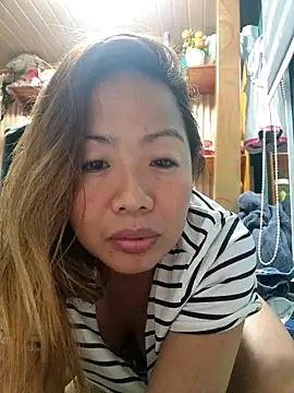 charmine1 online show from 02-18-26, 06:15