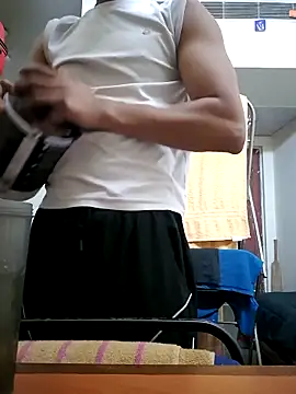 Snapshot of peanutbutteater chatting on 03-20-26, 02:07 peanutbutteater online show from 03-20-26, 02:07