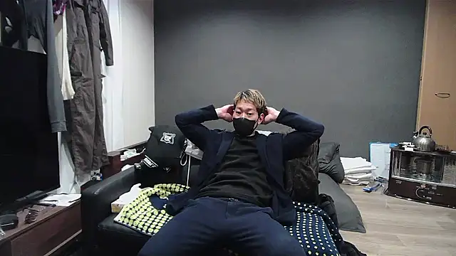 ryuaaaaa online show from 04-22-26, 04:36