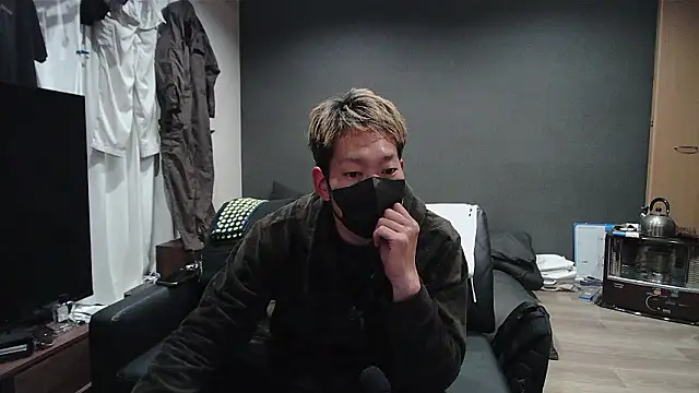 ryuaaaaa online show from 04-14-26, 01:49