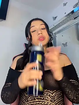 scarleth marquezz online show from 05-05-26, 03:20