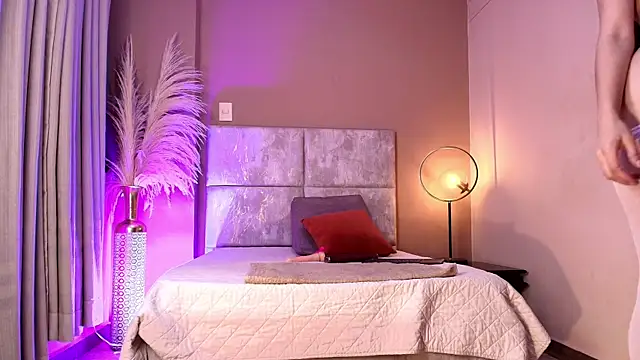 KatrionaNyx online show from 04-08-26, 01:01