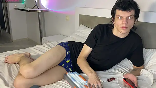 oorange  boy online show from 03-26-26, 01:04