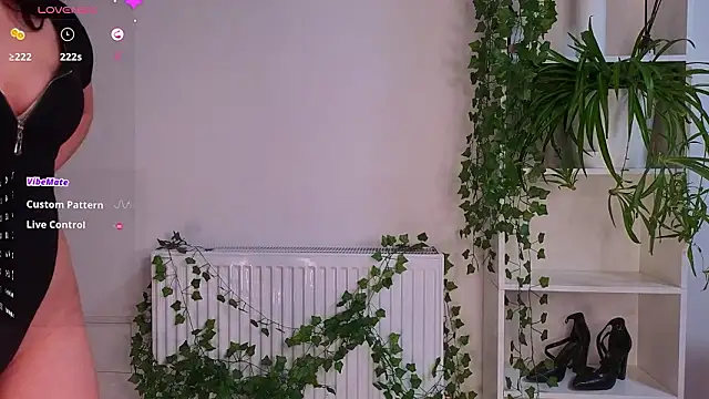 Snapshot of Viksinite chatting on 02-26-26, 07:58 Viksinite online show from 02-26-26, 07:58