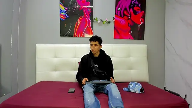 ahsly78Bryan online show from 07-27-26, 09:44