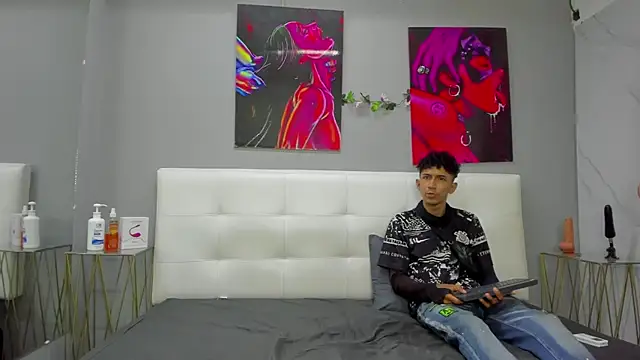 ahsly78Bryan online show from 04-13-26, 08:02