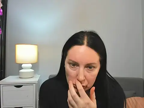 MiaFair online show from 02-20-26, 01:35