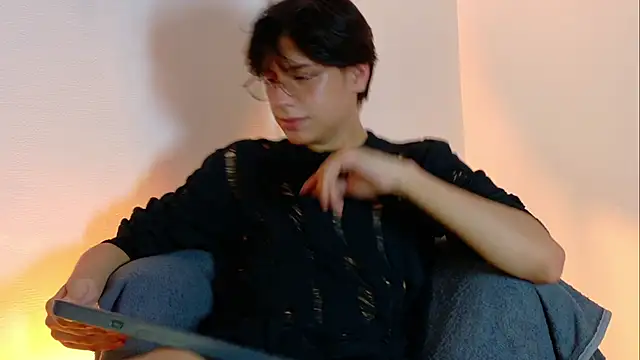 lui x dust online show from 03-08-26, 03:10