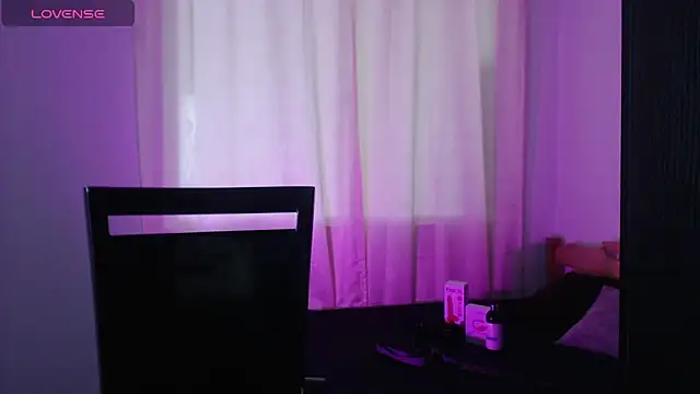 Snapshot of _Moon_rose chatting on 02-28-26, 02:06 Moon rose online show from 02-28-26, 02:06