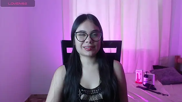 Snapshot of _Moon_rose chatting on 03-04-26, 12:57 Moon rose online show from 03-04-26, 12:57