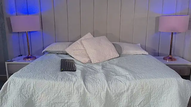 Emily  Stef online show from 06-03-26, 12:50
