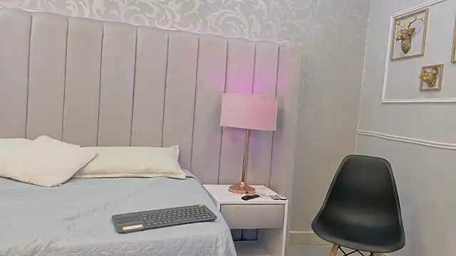 Emily  Stef online show from 07-15-26, 11:50