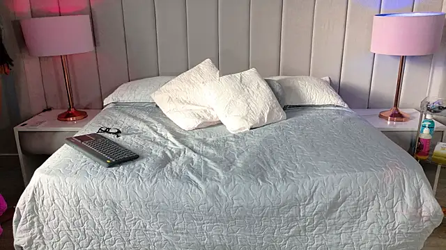 Emily  Stef online show from 06-02-26, 11:43
