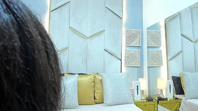 Snapshot of KarinaaCoxx chatting on 07-02-26, 12:00 KarinaaCoxx online show from 07-02-26, 12:00