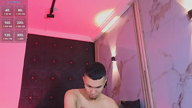 Logan and Reachel online show from 04-08-26, 11:22