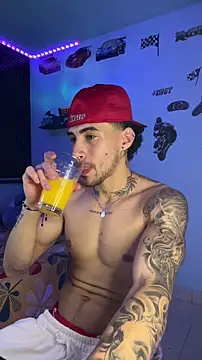 Snapshot of TOMAS_CONOR chatting on 03-01-26, 01:49 TOMAS CONOR online show from 03-01-26, 01:49