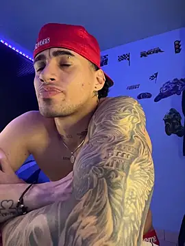 Snapshot of TOMAS_CONOR chatting on 02-21-26, 06:04 TOMAS CONOR online show from 02-21-26, 06:04