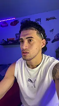 Snapshot of TOMAS_CONOR chatting on 02-24-26, 12:44 TOMAS CONOR online show from 02-24-26, 12:44