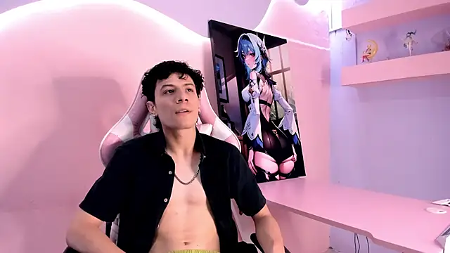 Snapshot of LeoFeniix chatting on 03-01-26, 03:39 LeoFeniix online show from 03-01-26, 03:39