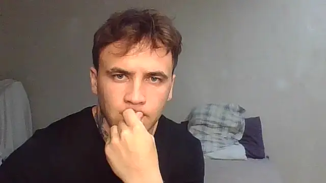 Snapshot of Denis_sport chatting on 05-18-26, 04:45 Denis sport online show from 05-18-26, 04:45