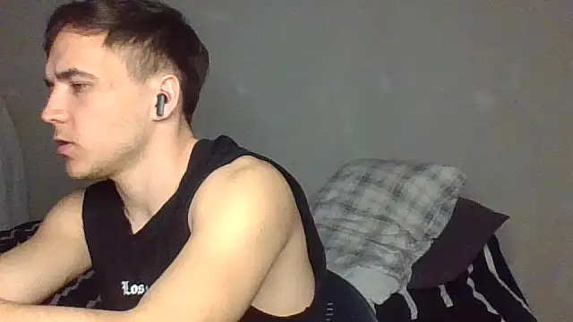 Snapshot of Denis_sport chatting on 05-15-26, 03:43 Denis sport online show from 05-15-26, 03:43