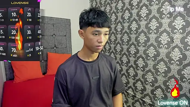 Little Twink19x online show from 06-06-26, 07:41