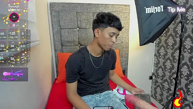 Little Twink19x online show from 06-12-26, 07:44
