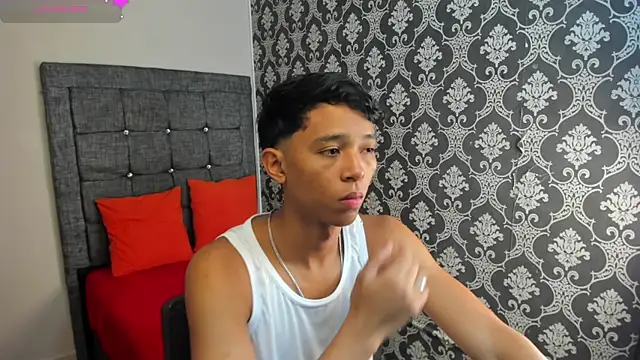 Little Twink19x online show from 07-05-26, 07:43