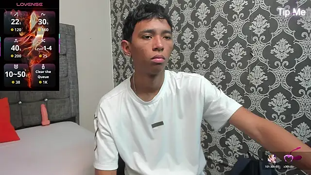 Little Twink19x online show from 03-30-26, 07:15