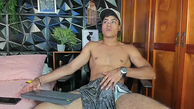 Jeremy wallker online show from 04-11-26, 08:34