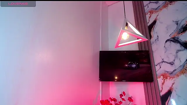 Alondra Wile online show from 04-15-26, 07:18