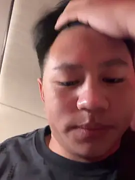zhuendong000001 online show from 05-04-26, 01:58