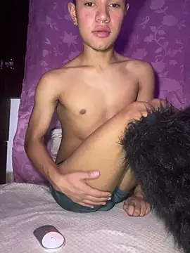 VixHot15 online show from 04-14-26, 02:05