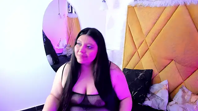 Snapshot of Sophie_Galli chatting on 02-20-26, 11:45 Sophie Galli online show from 02-20-26, 11:45