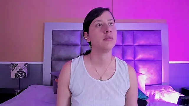 LunaDamasco online show from 03-24-26, 07:03