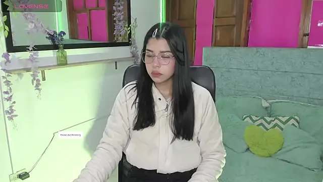 Snapshot of Aysha_winxs chatting on 04-19-26, 03:29 Aysha winxs online show from 04-19-26, 03:29